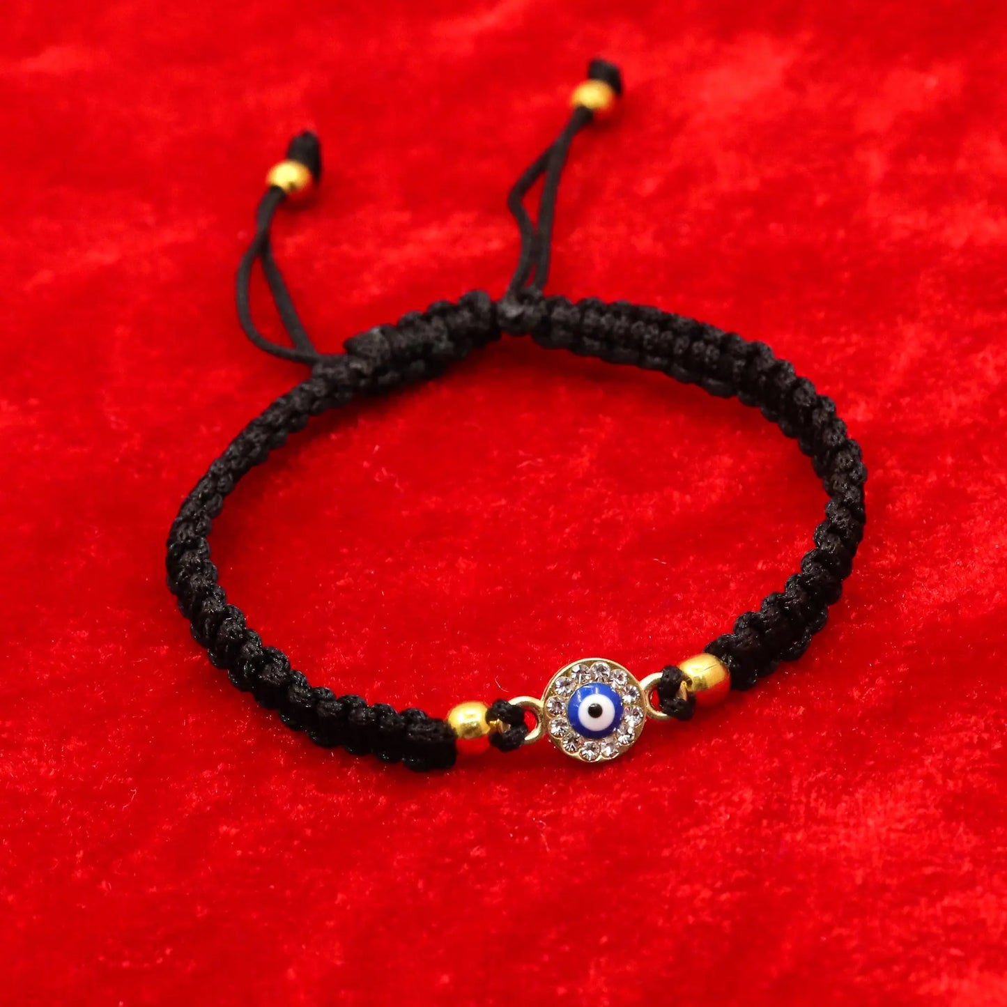 Beautiful Round Authentic Evil Eye Thread Bracelet For Energetic