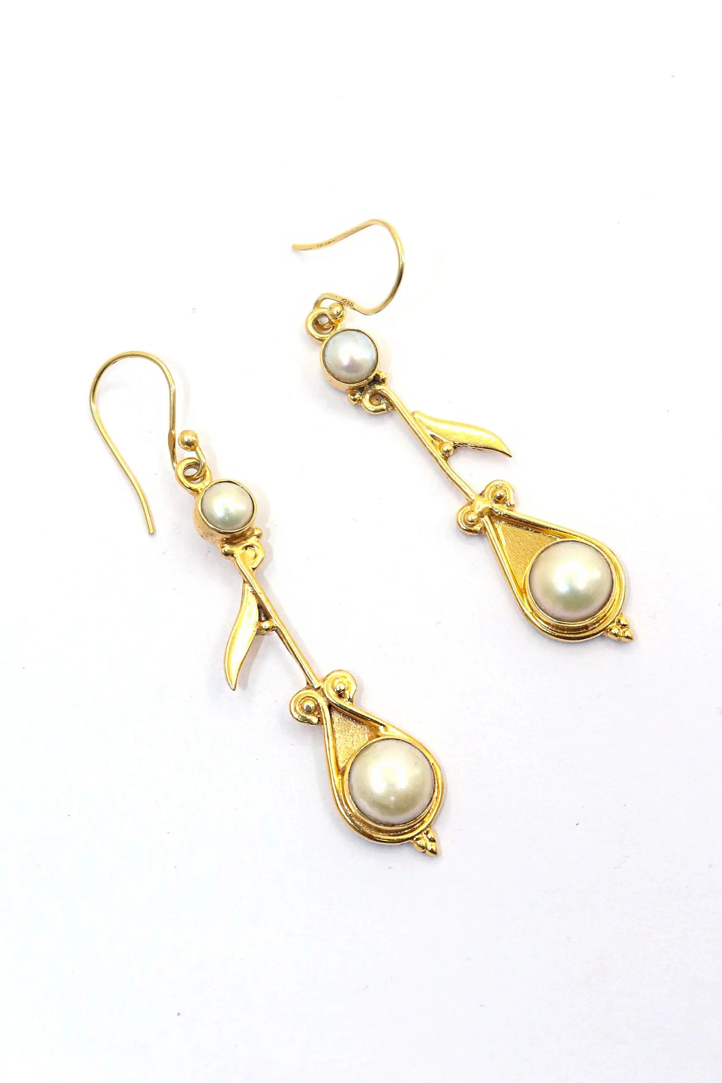 Elegant Designer Earrings Gold Plated with Pearl Gemstones