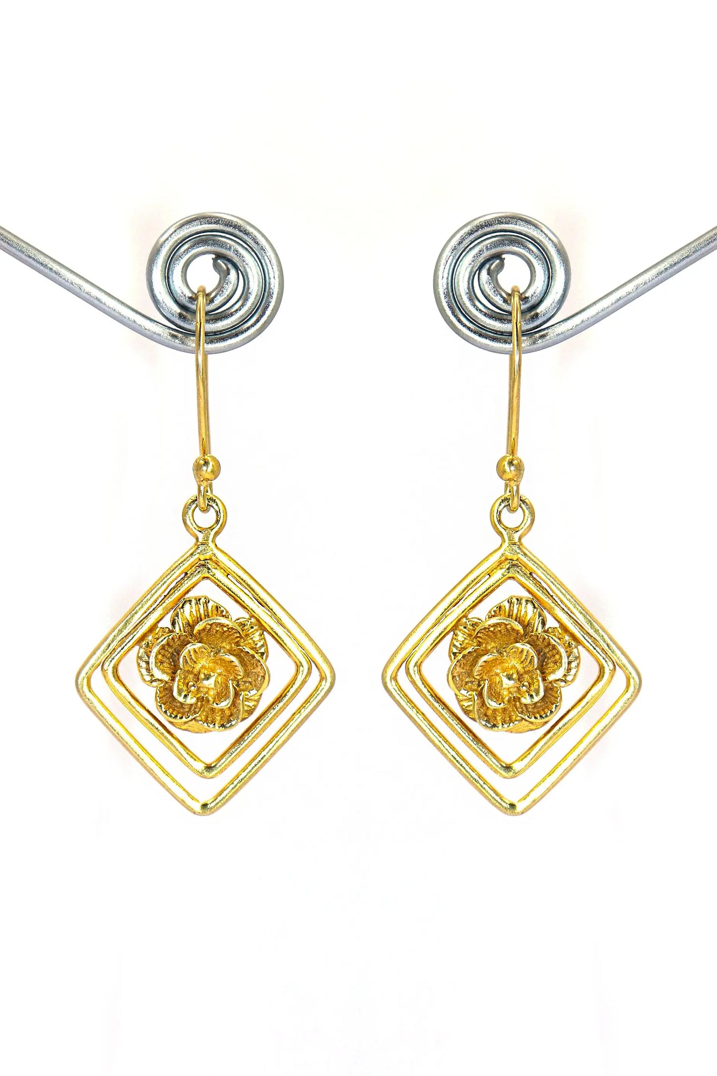 Elegant Flower Design Dangling Citrine Gemstone Earrings Jewelry for Women