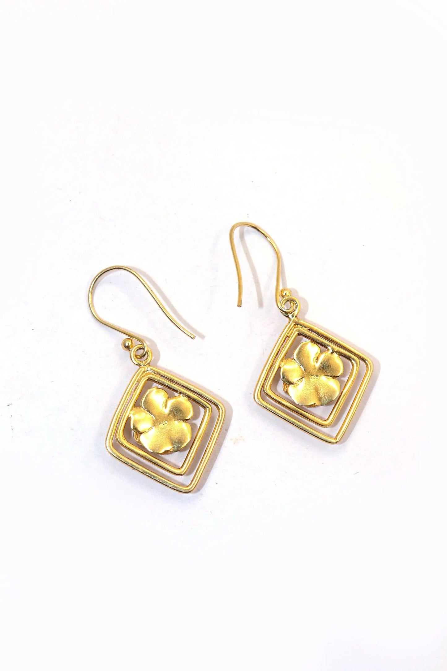 Elegant Flower Design Dangling Citrine Gemstone Earrings Jewelry for Women