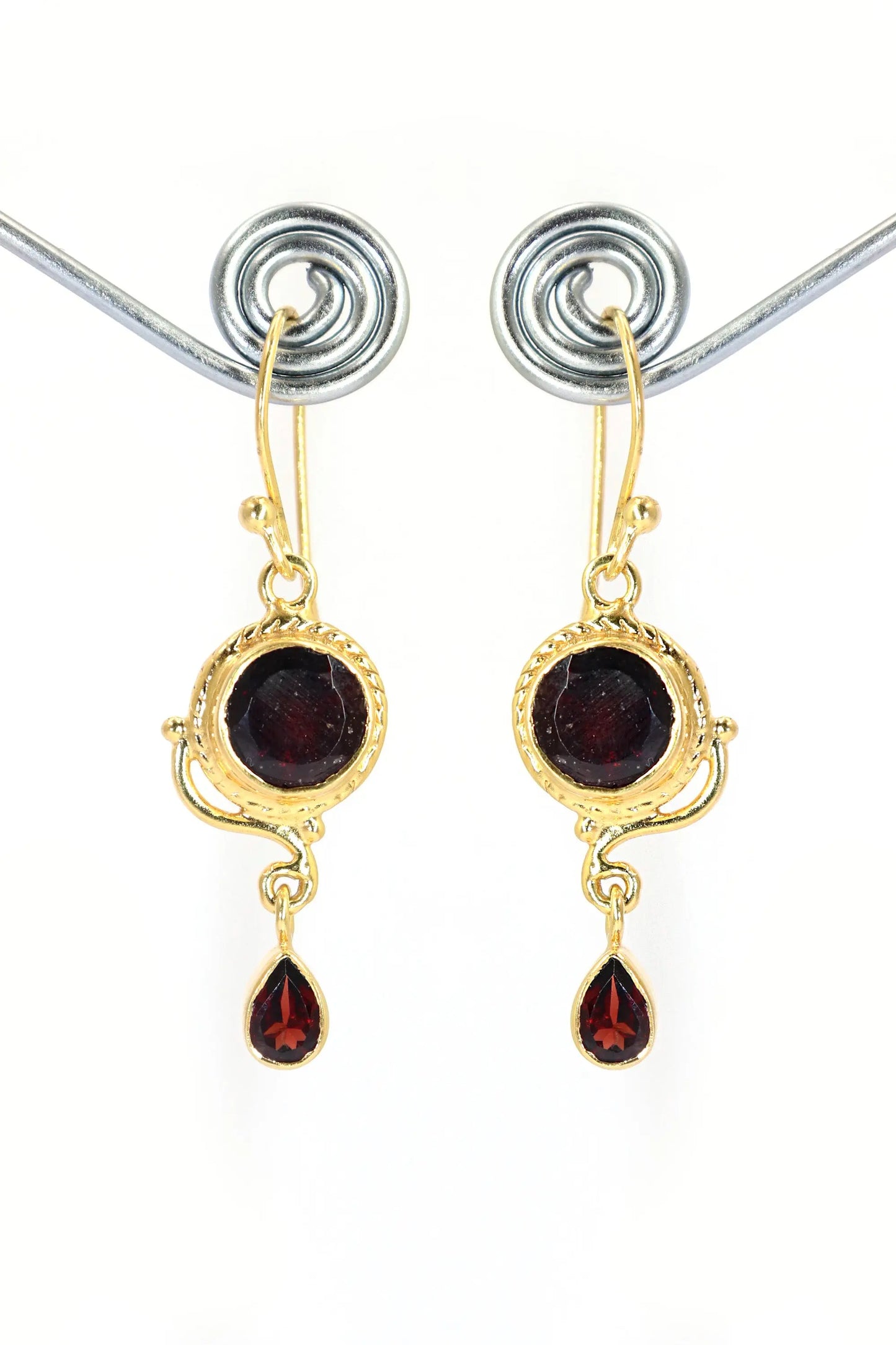 Exquisite Natural Garnet Gemstone Earrings for Every Occasion