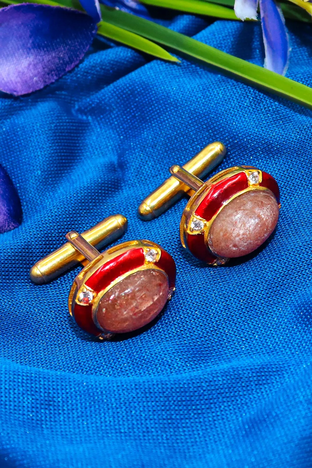 Eye Catchy Sunstone with cz Stanning Men's cufflinks Jewelry