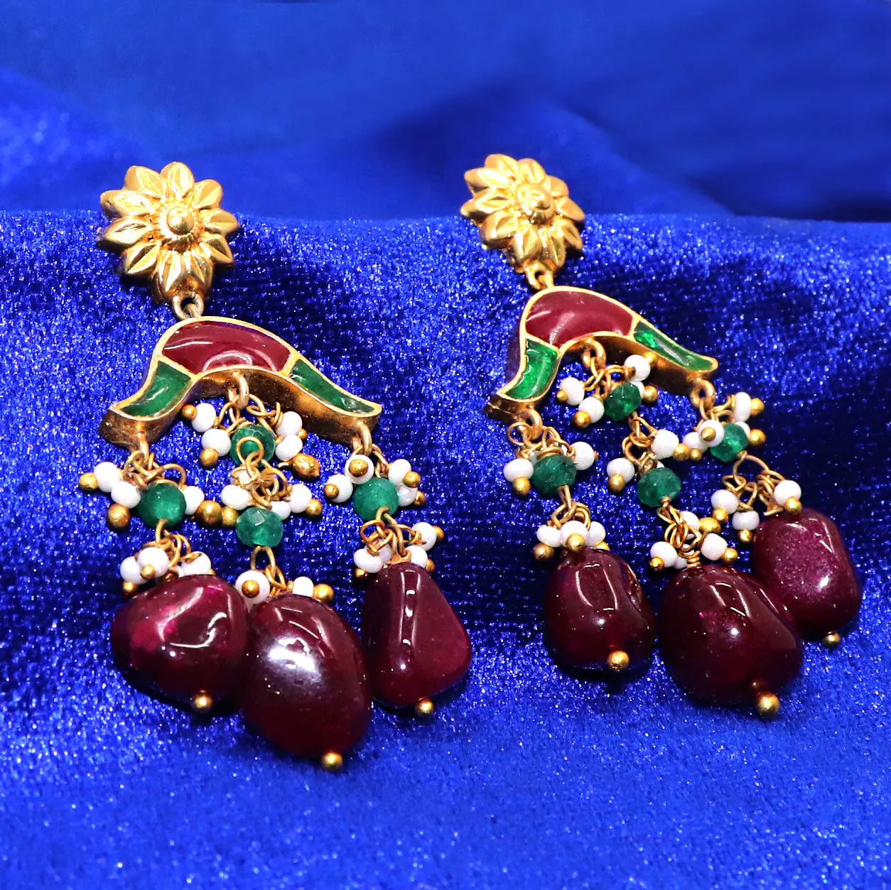 Green And Red Onyx Gemstone with Pearl Enamel Dazzling Earring Jewelry