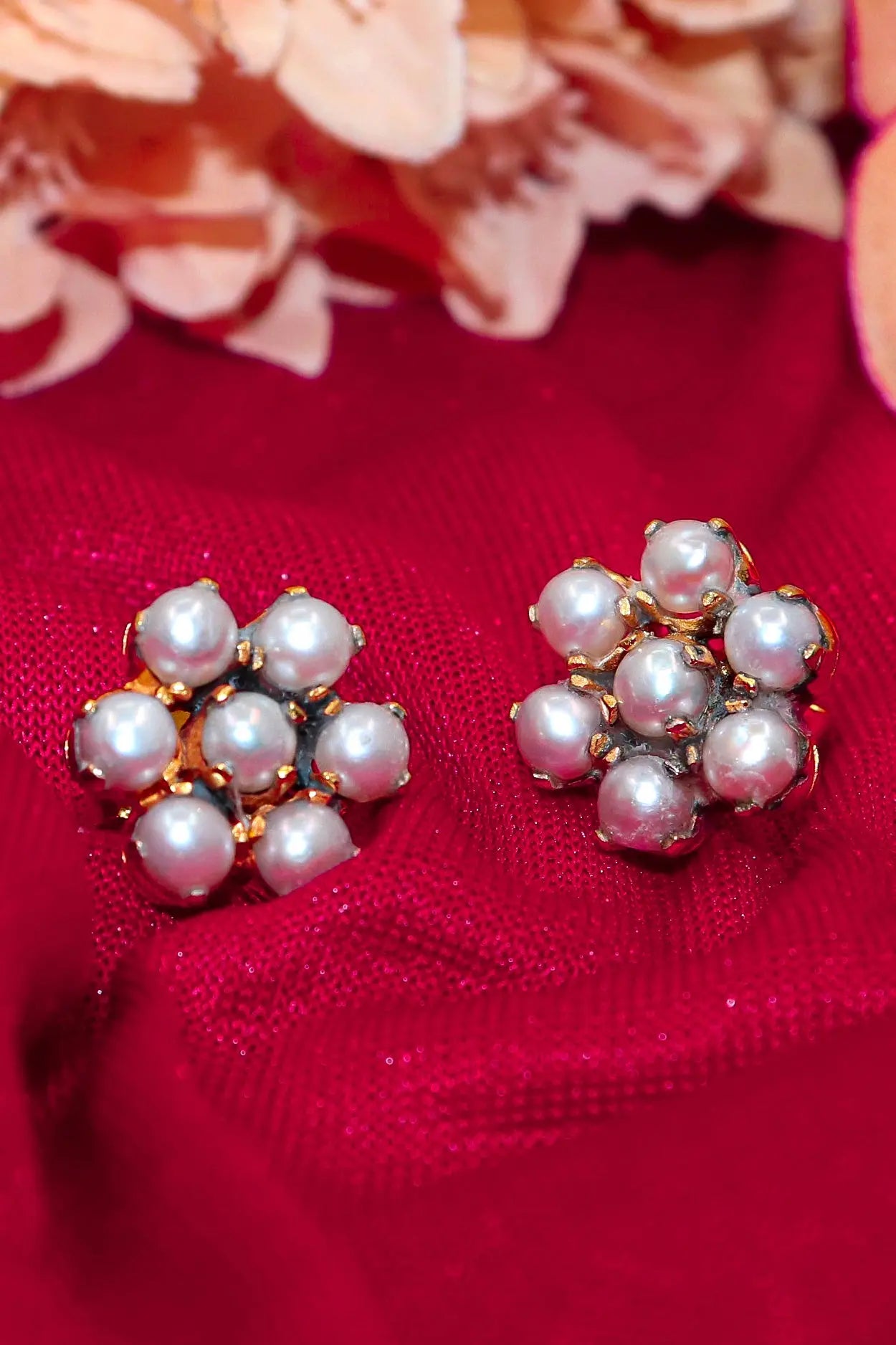 Pearl Gemstone Flower Shape Studs Earring