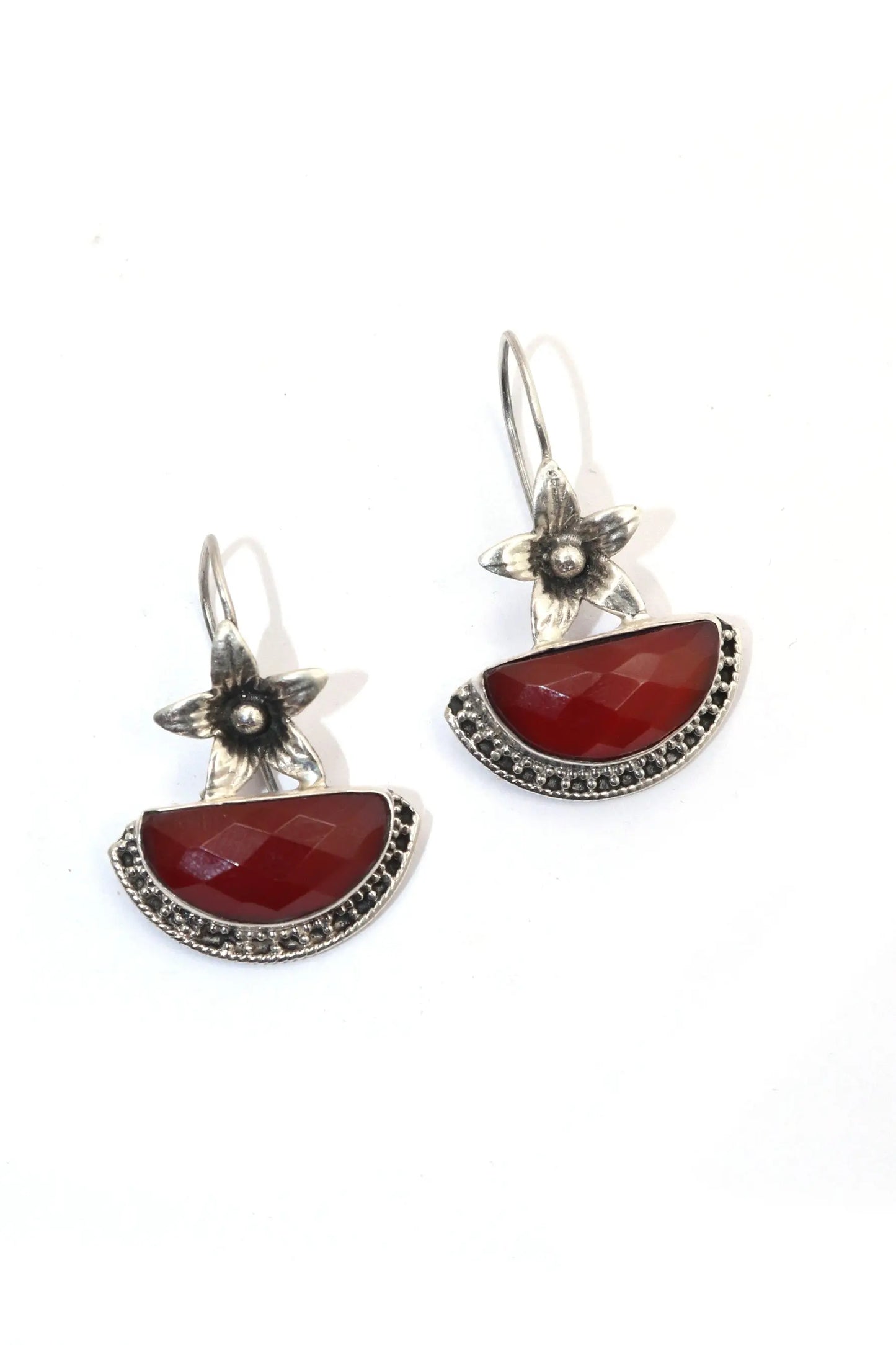 Trendsetting Red Onyx Gemstone Earrings for Modern Women